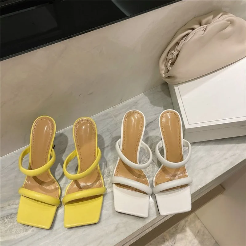 

2022 New Summer Yellow White Thin Heels Slippers Sandals Women Square Toe Mules Slippers Beach Leisure Slides Zapatos