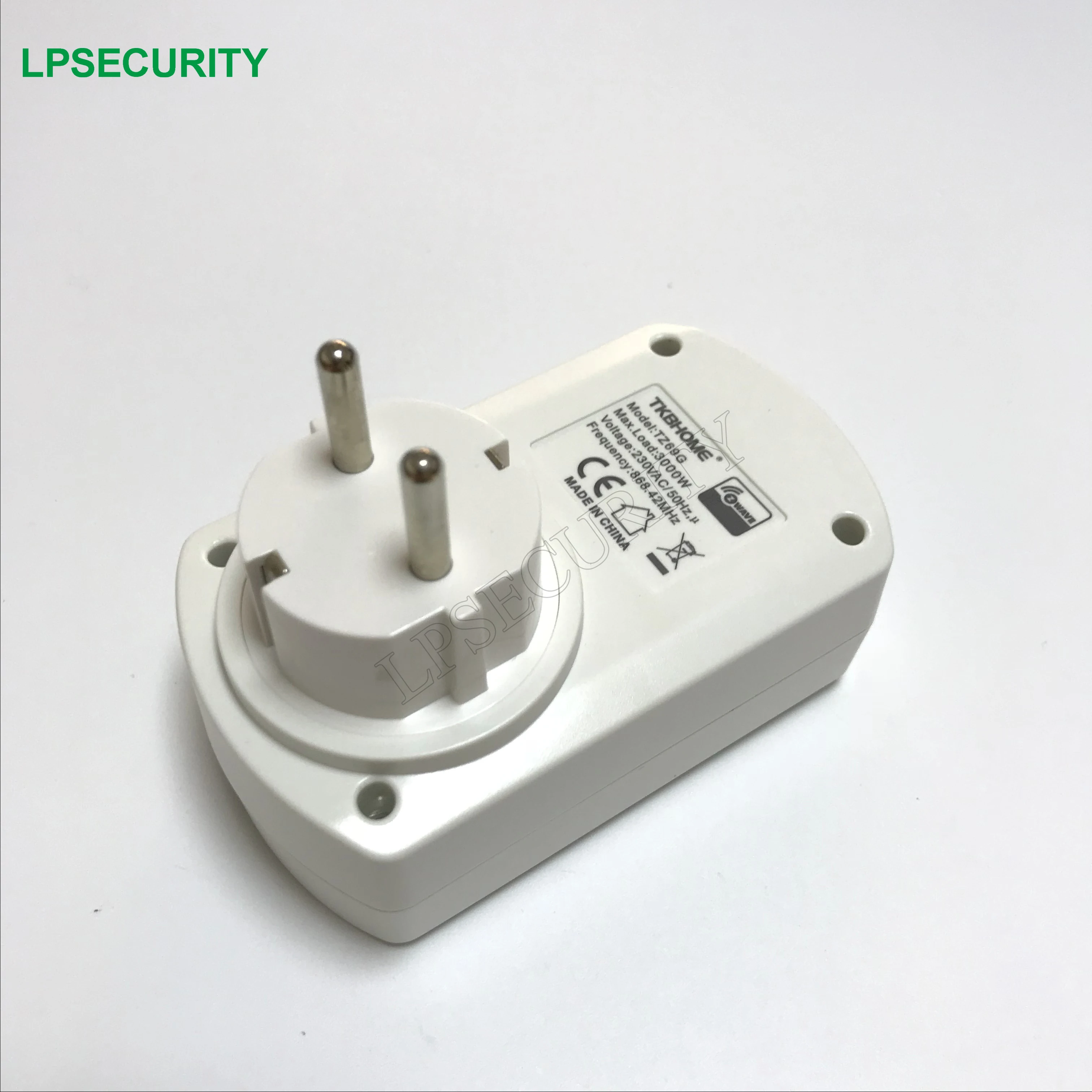 Z-Wave Plus Plug-in Light Socket TZ69F Franch Type Controller For smart home with Power Meter | Безопасность и защита