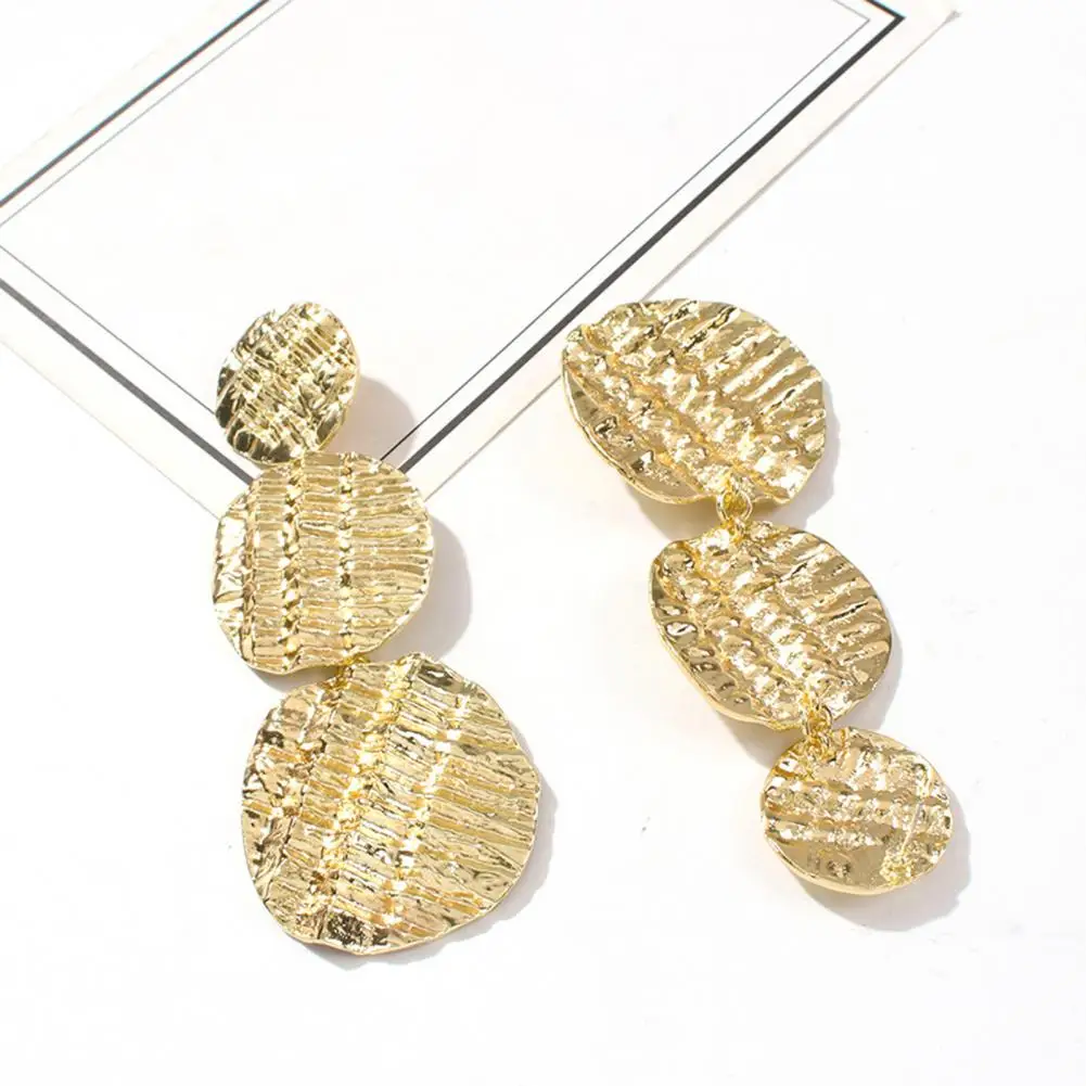 

Lightweight 1 Pair Stylish Exaggerated All Match Drop Earrings Women Stud Earrings Geometric Round Pendant for Dating