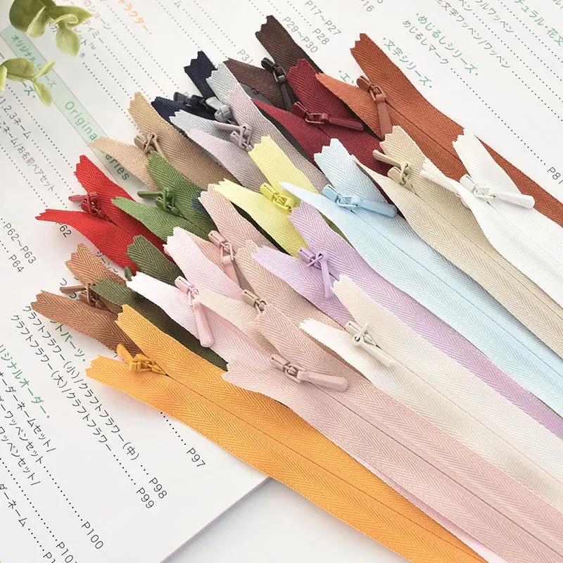 

1pcs YKK zipper invisible zipper cloth edge cloth belt invisible zipper dress skirt cheongsam clothing accessories 25cm