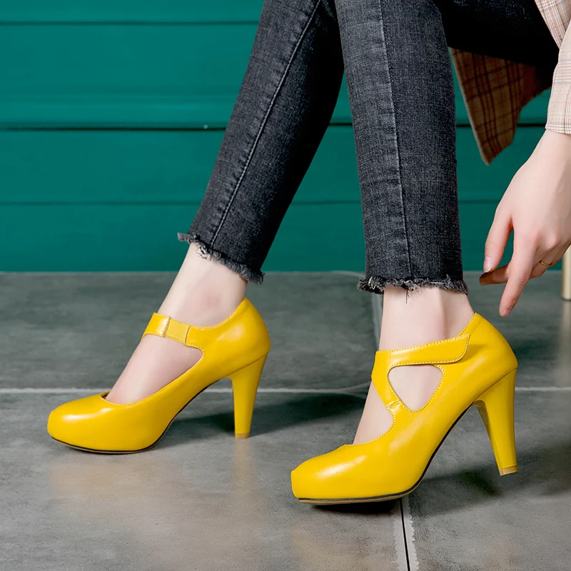 

2020 Sexy Mary Janes New Women OL high heels Black Flock Women Pumps Female Platform Winter Thick with Autumn Round Single Shoes