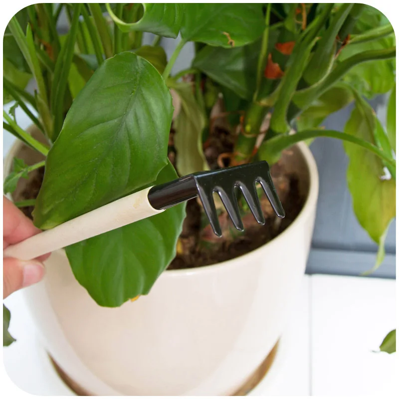 

3 Pieces Of Mini Portable Garden Tools Metal Head Shovel Rake Spade Home Gardening Tool Set Balcony Home Wooden Handle Tool Set