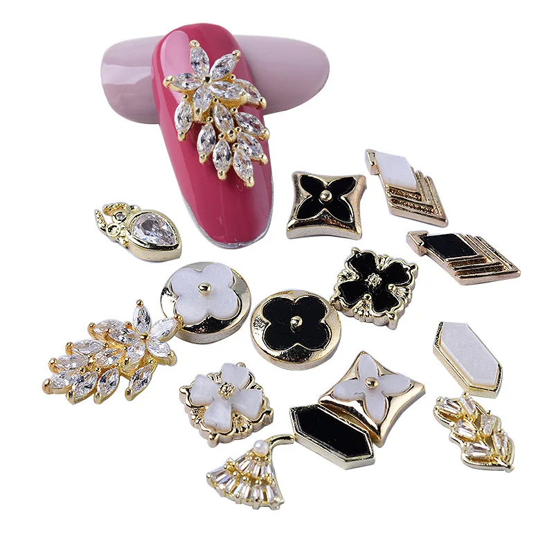 Ювелирное изделие из циркона большой кулон настоящего золота с четырьмя