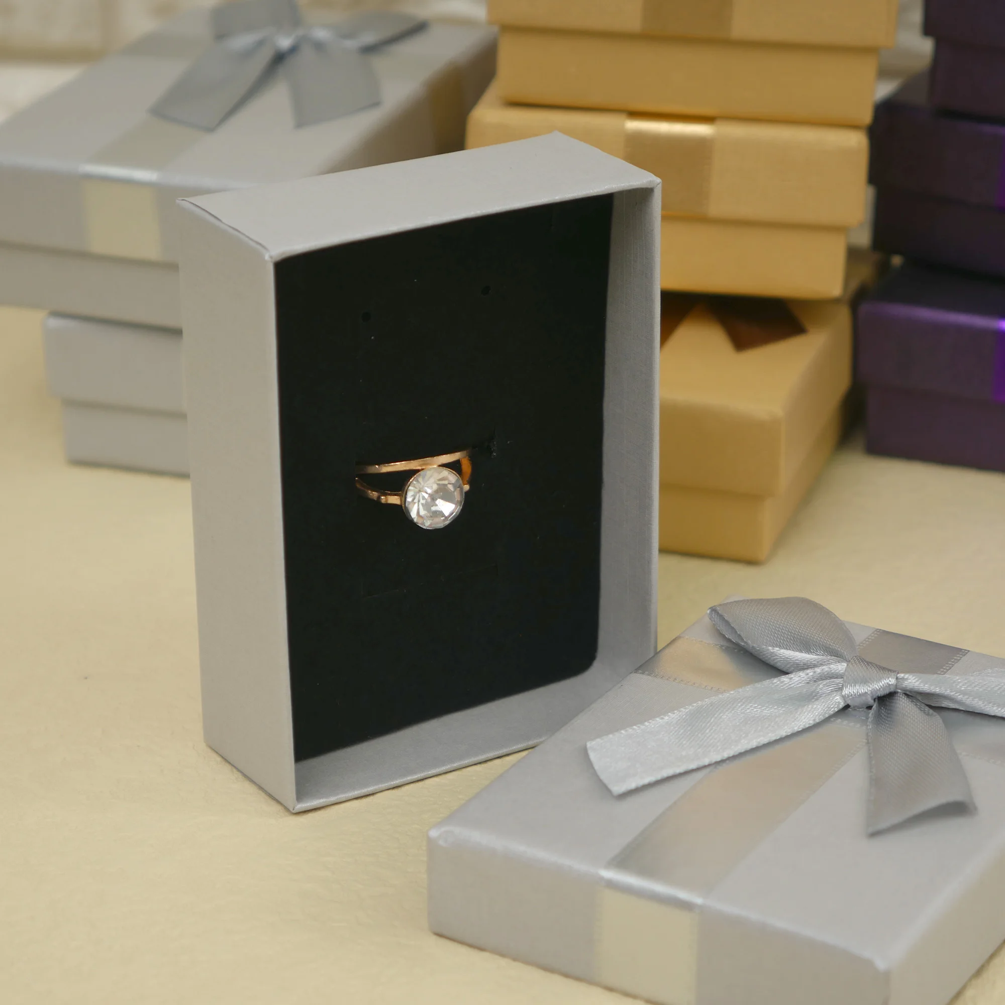 

Коробка для хранения колец, Подарочная коробка для ювелирных изделий, коробка для демонстрации сережек, ожерелий, ювелирных украшений, креа...