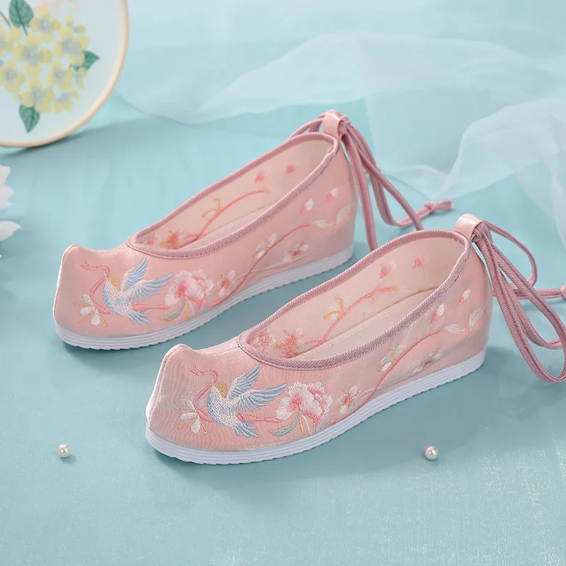 Туфли с вышивкой в китайском стиле балетки цветочным рисунком на плоской подошве