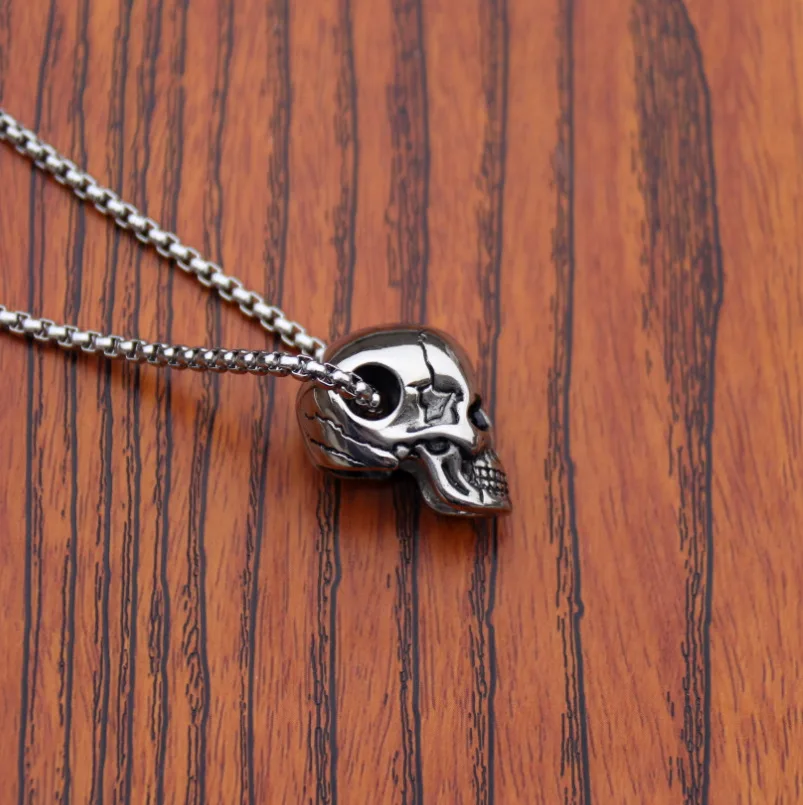 

Necklace Jewelry Fashion Skull Hip-hop Fashion Halloween Men's Pendants Simple and Elegant Accessories Delicate