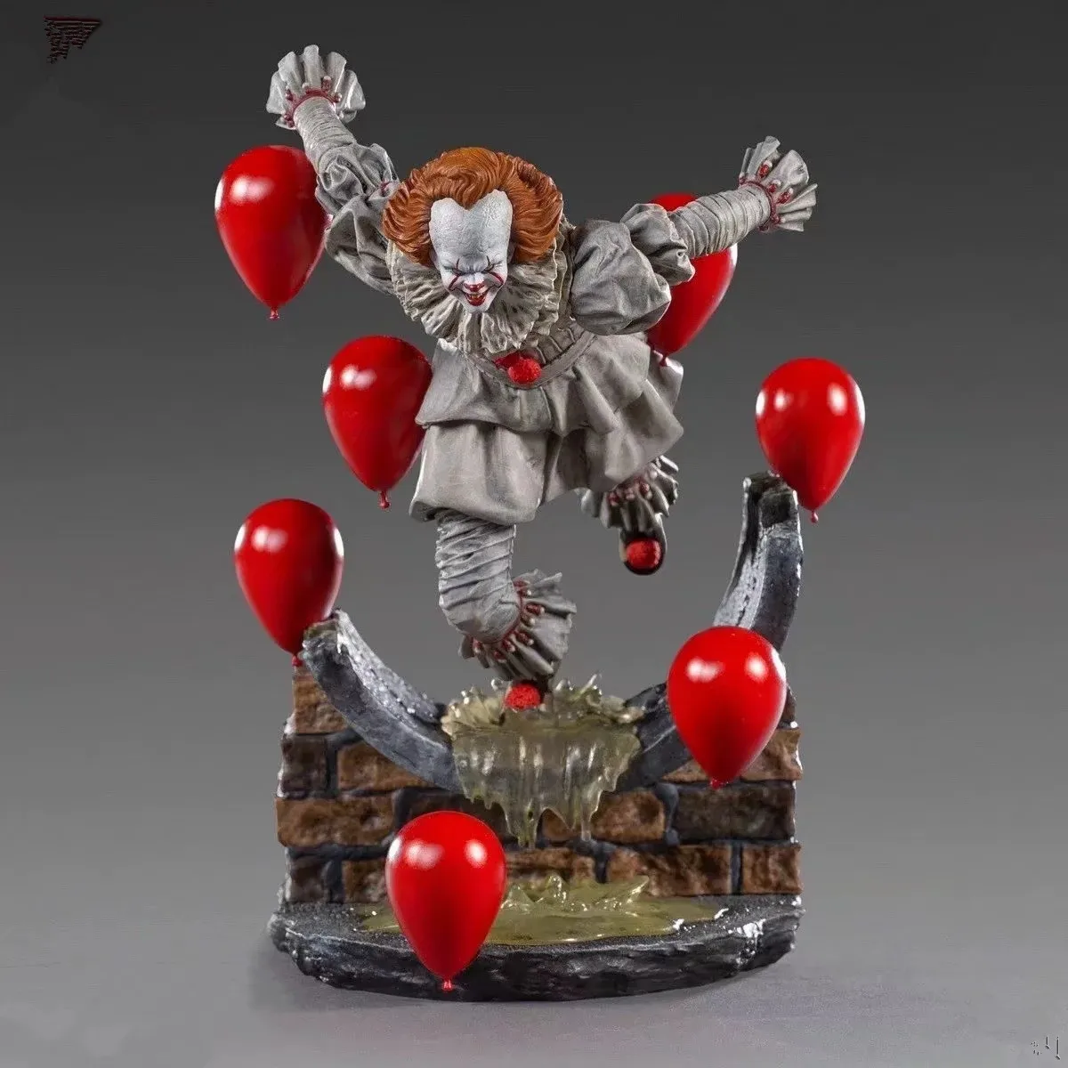 

Clown Back To Soul Joker Pennywise Anime Action Figure 2nd Generation Flying with Red Balloon PVC Collections Model Toys Gifts