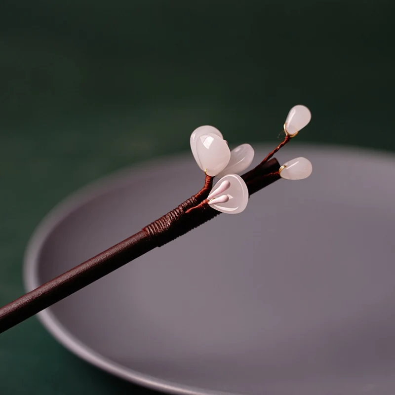 

Vintage Feminine Headdress Wooden Hair Sticks Retro Handmade Flowers Hairpins Hair Clip Hair Jewelry for Women Girl Gift