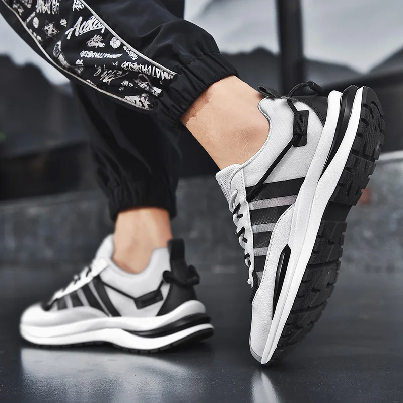 

The latest Chinese trendy retro style ultra-light sports men's shoes in 2021 all-match ins trendy shoes