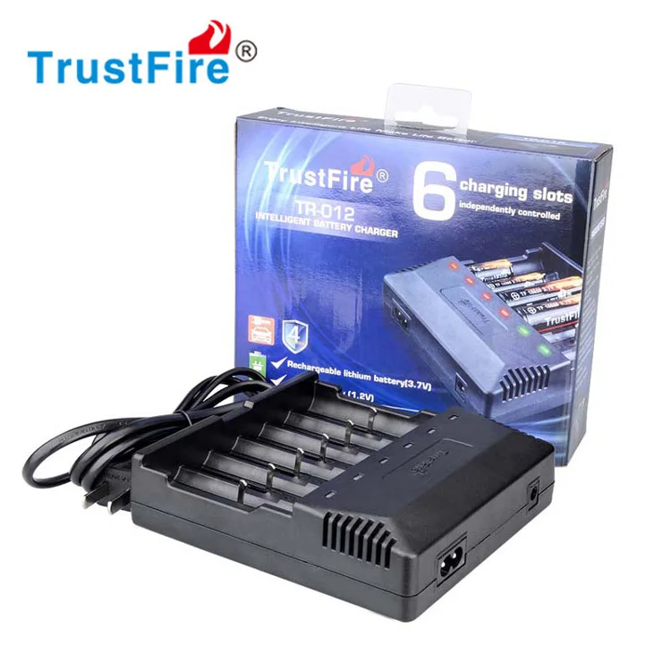 TrustFire TR-012 универсальное интеллектуальное зарядное устройство для литий-ионных