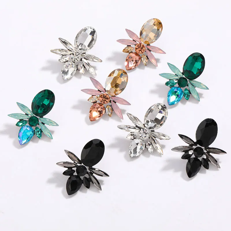 

2021 Fashionable Simple Stud Earrings Metal Rhinestone Geometric Earrings Bohemian Party Cute Lady Jewelry