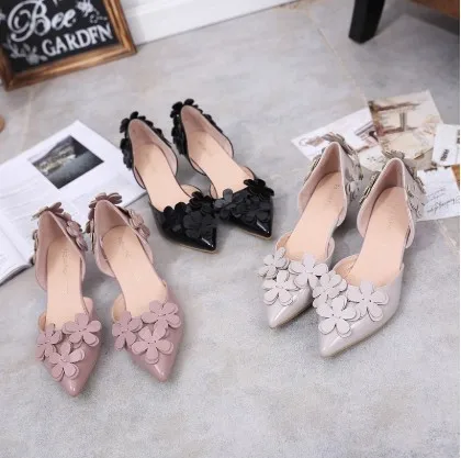 

2019 spring new Korean version of flower patent leather pointed mid-air heel shoes stiletto single shoes women's scoop shoes