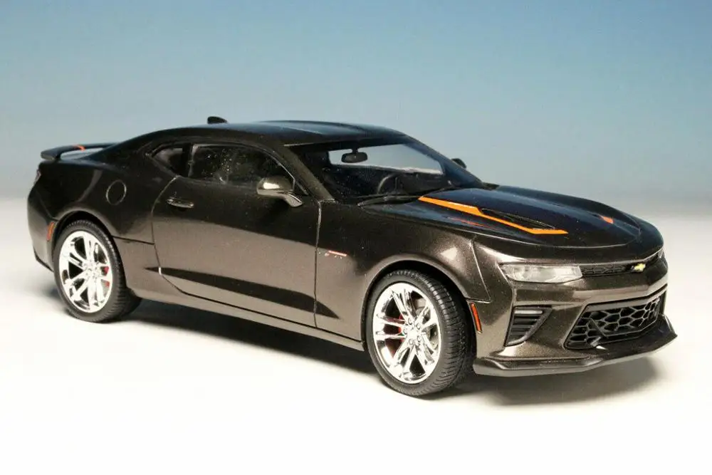 Круглые весы 2 AMT No1035M 1:25 2017 комплекты для модели автомобиля Chevy Camaro с 50-летним