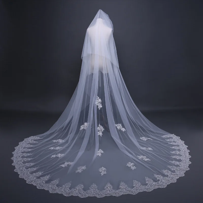 

Bridal Veils With Comb 2020 New Wedding Veil Classic Lace Edge One-layer Appliqued 3.8m Long Cathedral Veil