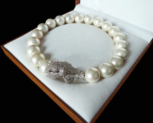 LL&lt&lt&ltNatural 18'' 20mm white shell pearl inlay zircon leopard head LUXURY necklace | Necklace