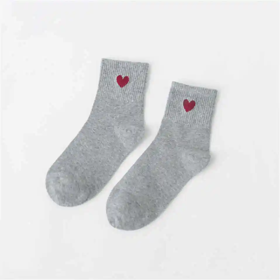 Новые хлопковые милые теплые носки с сердечками для женщин осенне-зимние