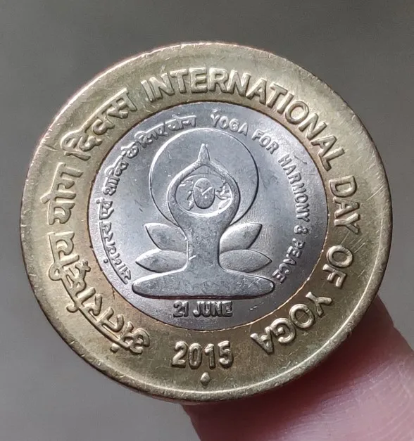 Фото 27 мм индия 2015 100% настоящая памятная монета оригинальная коллекция - купить | Значки (32888624377)