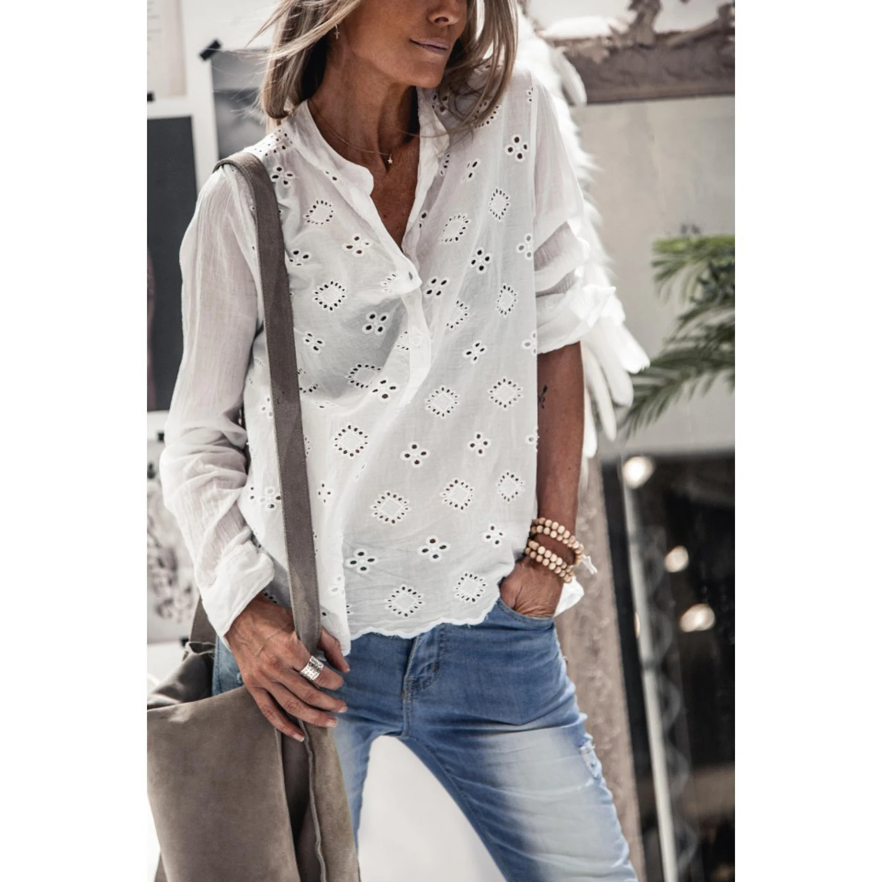 

Women Blouse White Long Sleeve Stand-Up Collar Hollow Out Loose Casual Tops New Fashion Button Office Ladies Shirts SJ6565C