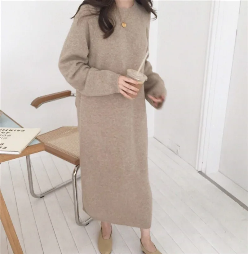 

Женское трикотажное платье-свитер с круглым вырезом и длинным рукавом