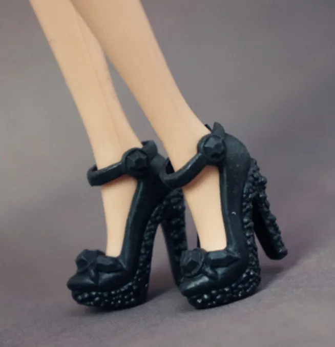 Аксессуары для кукольной обуви для кукол BB 1:6 A107 - Цвет: 14 a pair of shoes