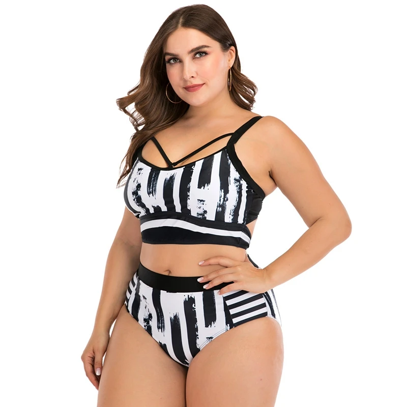 Женский купальник большого размера в полоску с открытой спиной танкини