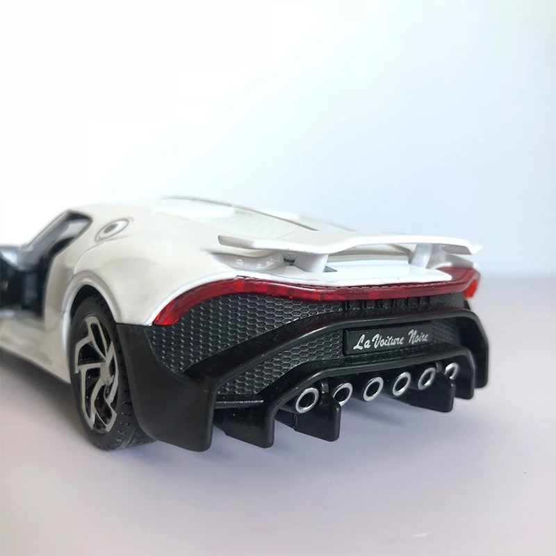 1/32 сплав игрушечный автомобиль La Voiture Noire Bugatti литье под давлением металлическое