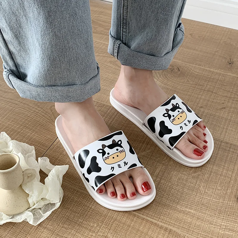 

2021 Slippers Women Summer Lovely Outdoor Flip Flops Non-Slip Bathroom Home Slippers Soft Sole Female Beach Sandals Men Shoes