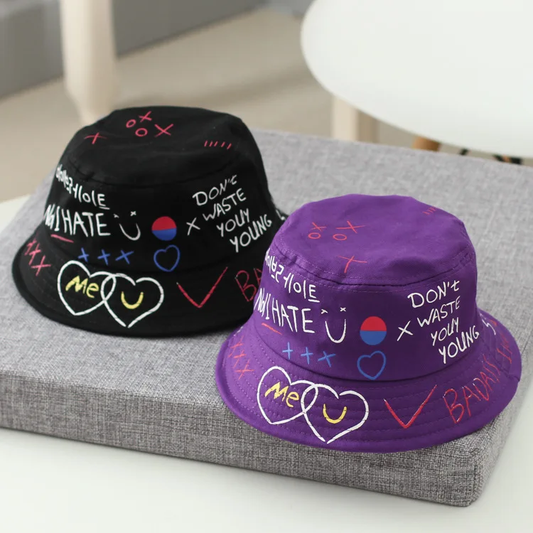 Панама детская весенне-летняя для отдыха и путешествий с простым алфавитом |