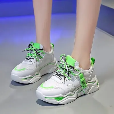 Зеленый Vintage Women Dad Sneakers Fashion Light Breathable Women Casual Yellow White Mesh Shoes Platform Sneakers Tenis Feminino - Цвет: Зеленый