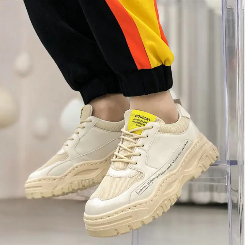 Мужские дышащие кроссовки сетчатые увеличивают рост черные белые удобные