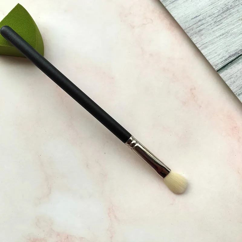 Высококачественная медная трубка для теней век 1 шт. профессиональная кисточка