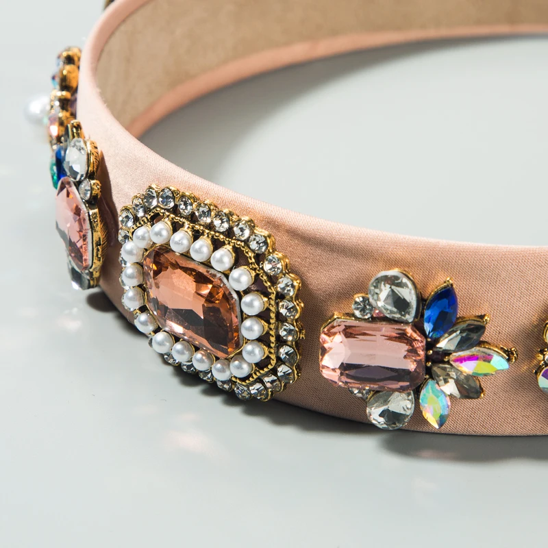 

Baroque Colorful Crystal Designer Headband for Woman Vintage Simulated Pearl Solid Color Fabric Hair Band Bridal Wedding Bezel