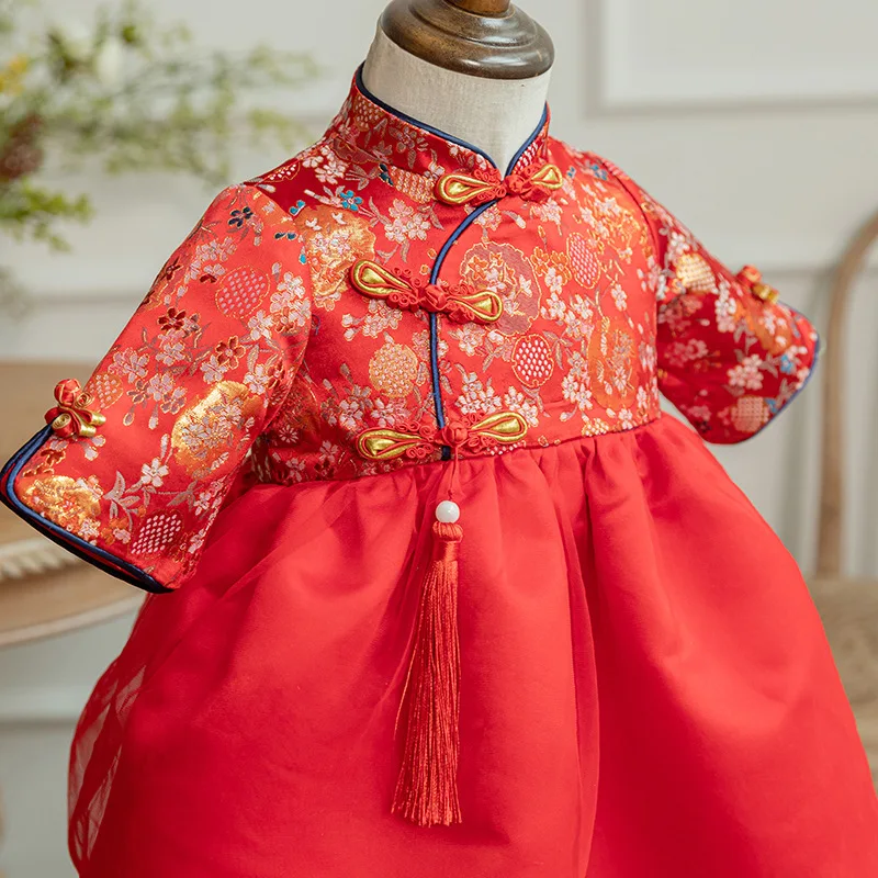 Детские новогодние наряды с вышивкой