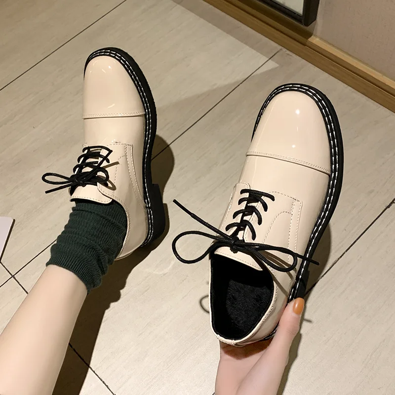 

Selling Woman Leather Shoes Spring New Fashion Basis Office Wild Designer Style Lace-Up Thick Bottom Casual Women's Shoes W35-84