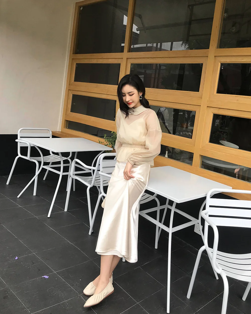 Летние женские сексуальные атласные вечерние платья с бретельками и открытой