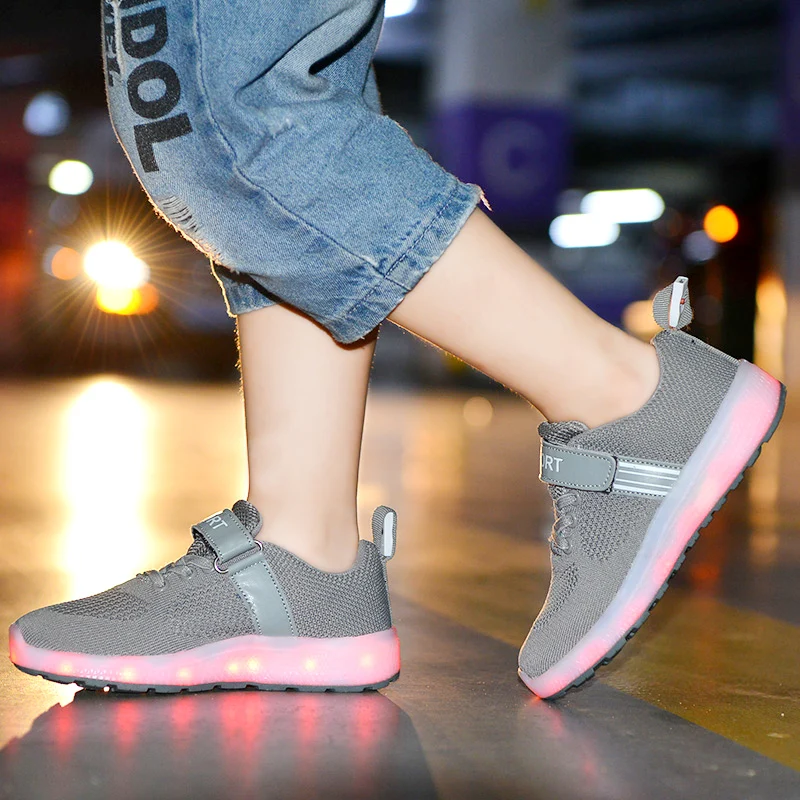 Светящиеся кроссовки с зарядным устройством USB светящиеся для мальчиков и