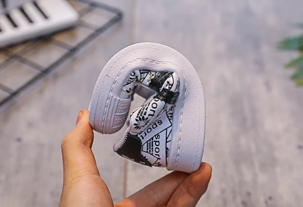 Кроссовки детские для бега модная весенняя спортивная обувь повседневные кеды