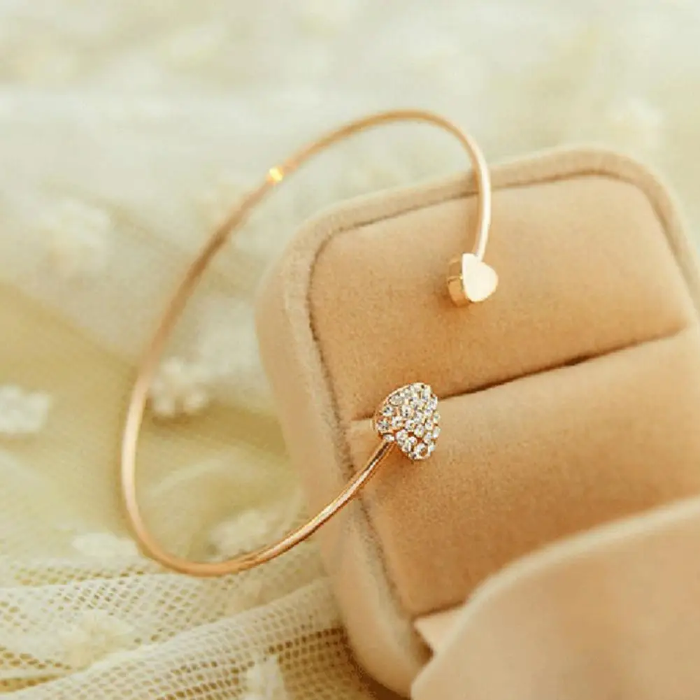 Модный женский браслет с двойным сердцем Стразы инкрустированный Открытый