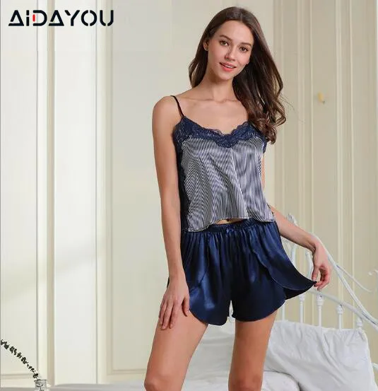 Пижамный костюм с открытыми плечами сексуальный кружевной комплект V-образным