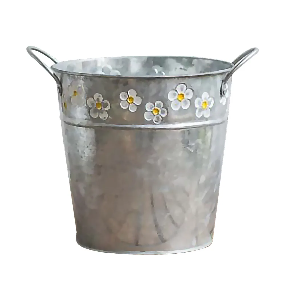 

Embossed Wrought Iron Dried Flower Pot Vase Plant Bucket Metal Fashion Vintage Holder Retro Table Yard Gardeging Home Decoration