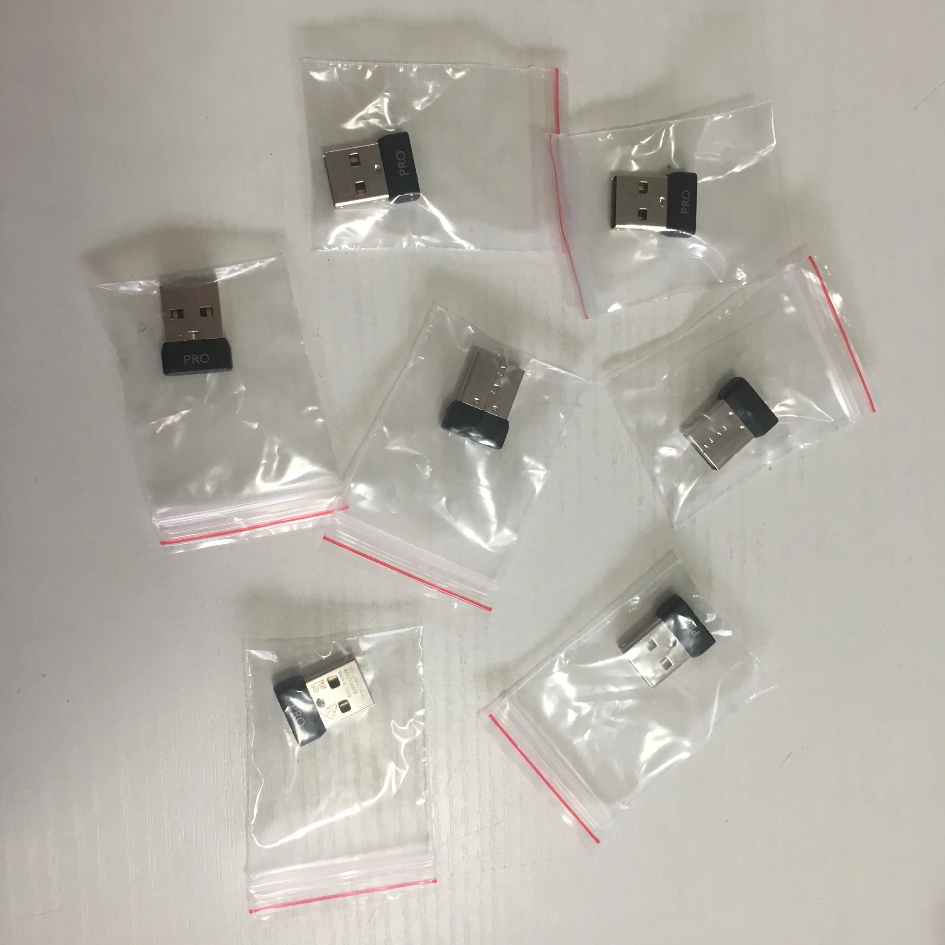 usb-приемник logitech G Pro, usb-адаптер, передатчик для беспроводной мыши logitech G PRO