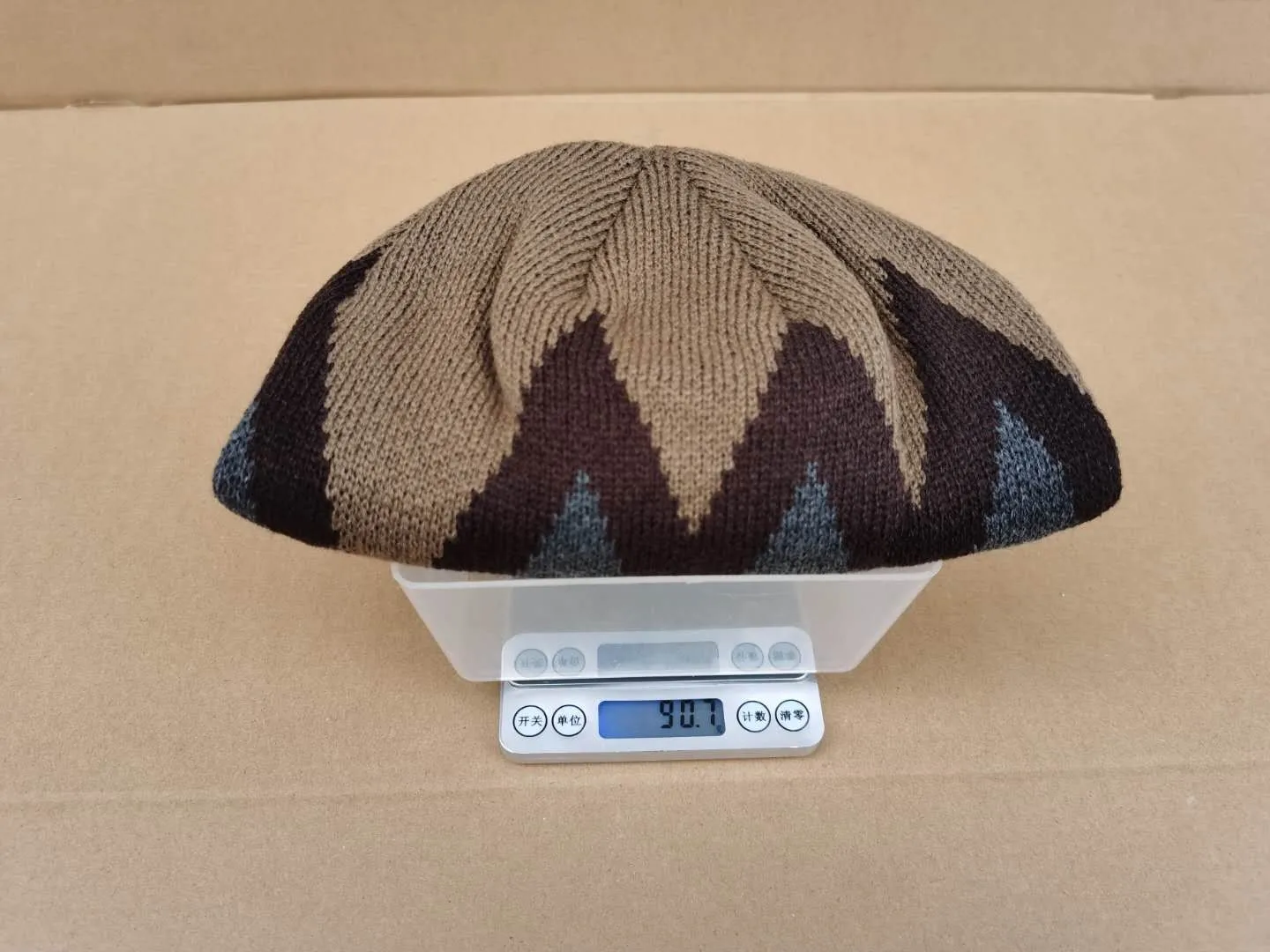 

Men Women Keep Warm Vintage Printing Autumn And Winter Hats Plush knitted Woolen Outdoor Casual Hats bonnet femme hiver 1130
