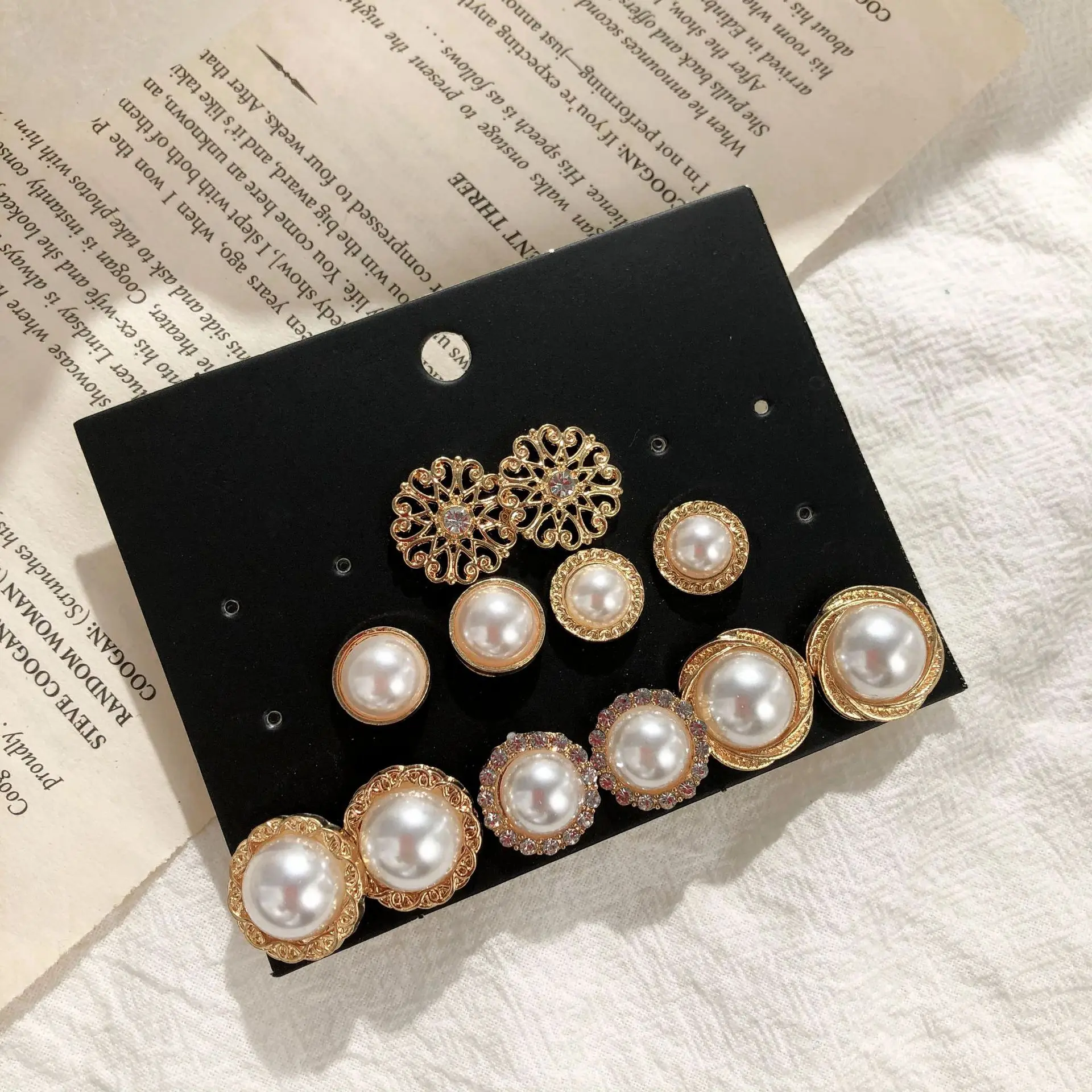 

Exaggerated Oversized 6 Pairs of Pearl Earings Set Elegant Graceful Simple Wild Earrings Earrings Female Cold Style