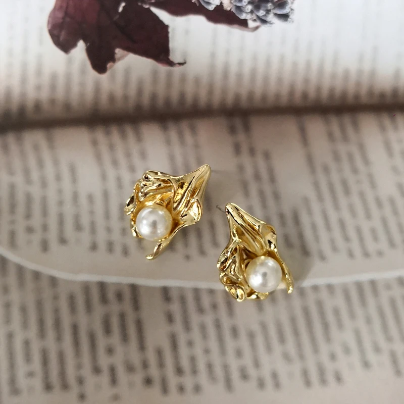 Золотые металлические складные серьги-гвоздики Peri'sBox стильные витые в форме