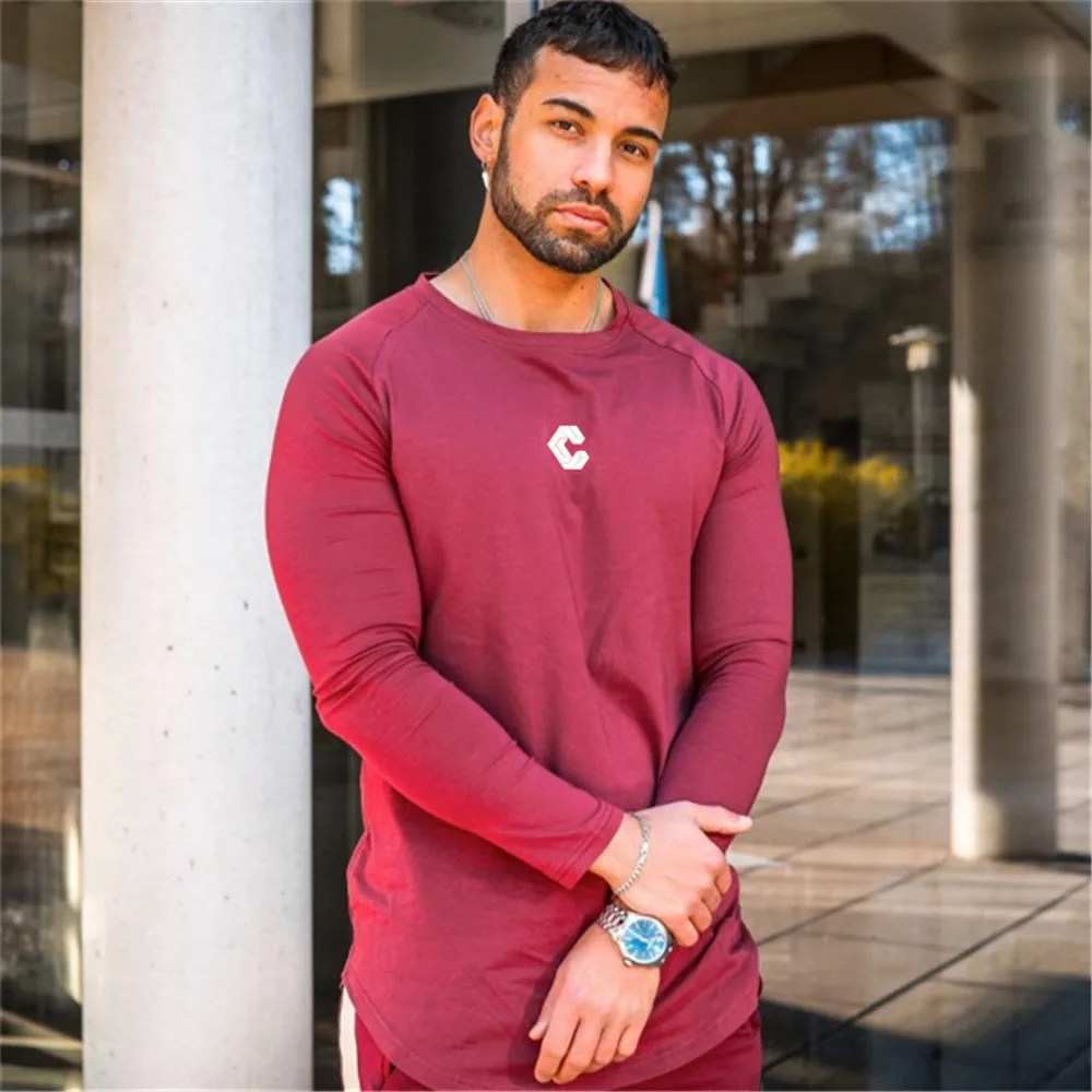 Повседневная хлопковая футболка мужская спортивная для фитнеса с длинным