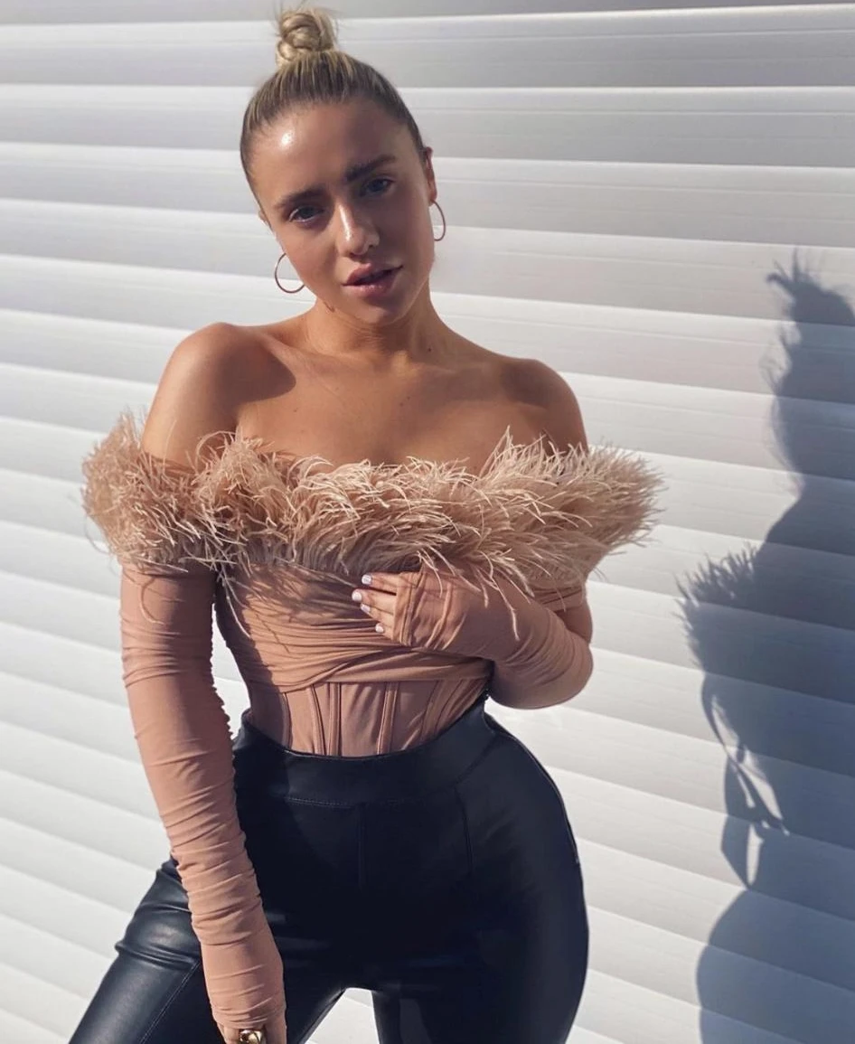 

Newest Sexy Long Sleeve Off Shoulder Feather Pink Women Bandage Bodysuit 2021 Celebrity Designer Fashion High Street Bodysuit