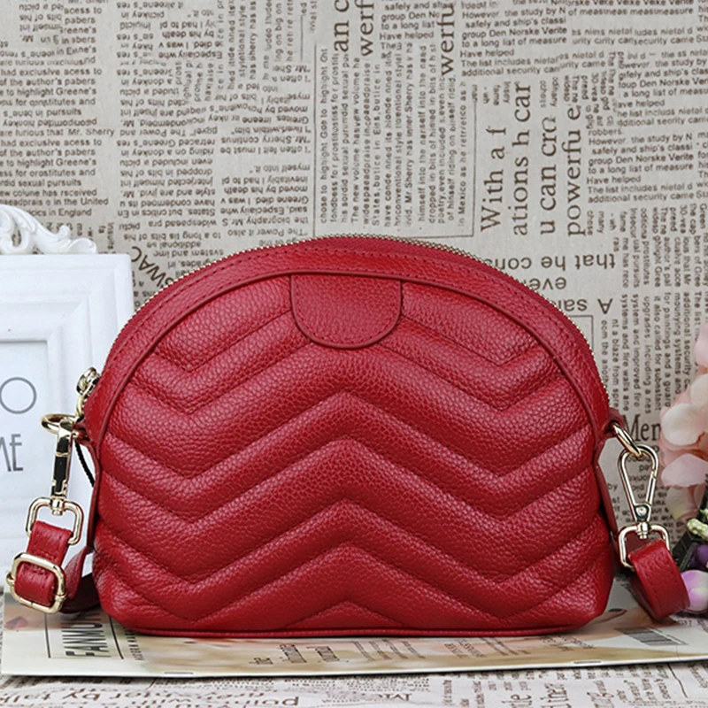 

Красная дамская сумка через плечо из натуральной коровьей кожи, волнистые клатчи, модная сумка-тоут для покупок, новая женская сумка-мессен...