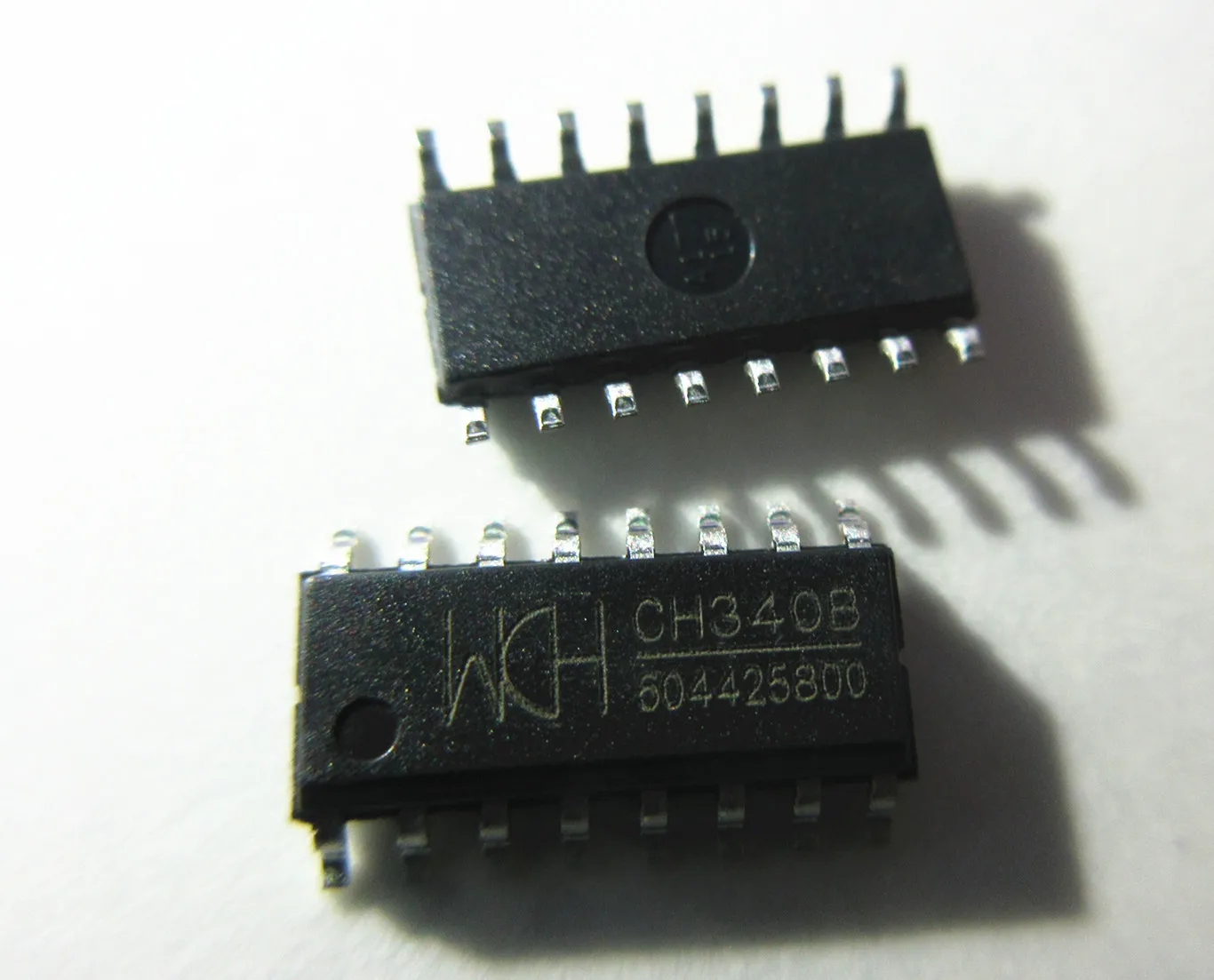 10 шт. CH340B VRB2424D 20W CC2590RGVR CC2590 CC2590RGVT AD835ARZ AD835 A1505S 1W BD82QM77 SLJ8A AD827JNZ Оригинальный Новый 1