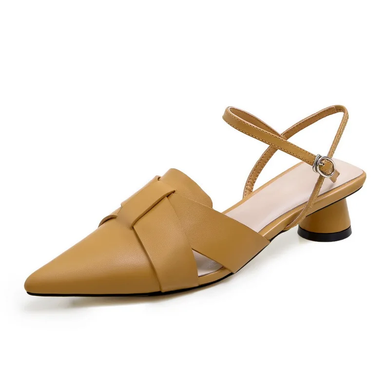 

Туфли кожаные, с кожаным наконечником натуральные, элегантные, белого и абрикосового цветов