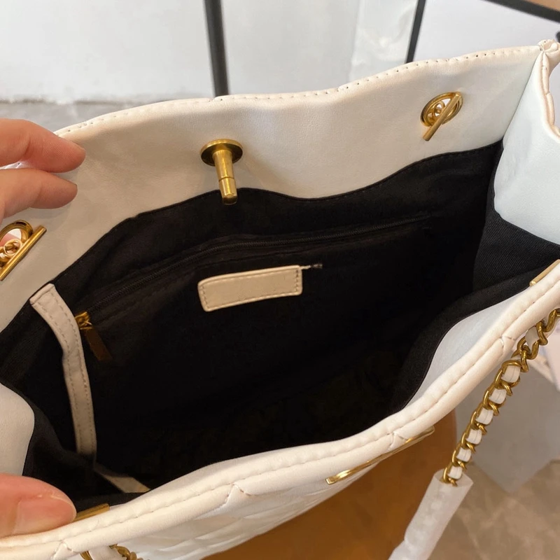 

New plaid shopping bag all-match shoulder bag simple luxury brand handbag large capacity multi-function bag female bag hot sale